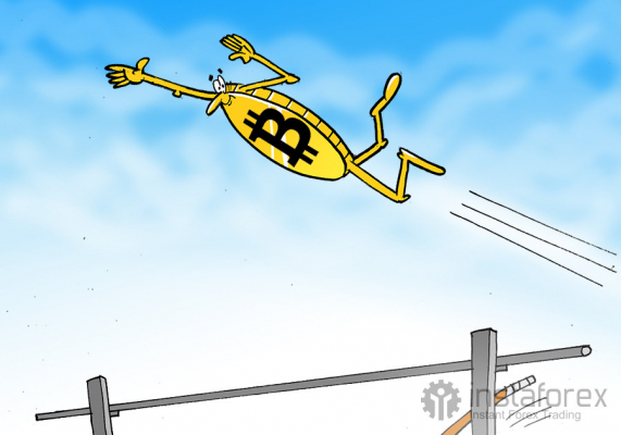 BTC sets new records, surging above $120K