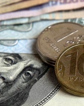 Доллар и евро растут на Московской бирже