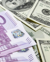 Доллар потерял 70 копеек