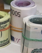 Доллар продолжает рост в четверг