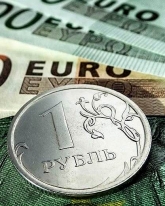 Доллар прибавил больше 2 рублей