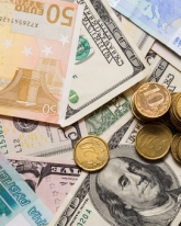 Рубль продолжает терять свои позиции