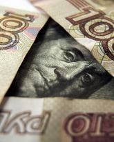 Доллар и евро стремительно дорожают