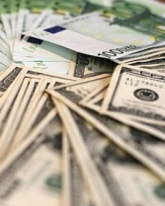 Доллар снижается в четверг