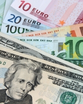 Доллар в плюсе