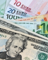 Доллар стоит 65,87 рубля