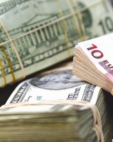 Доллар потерял еще 35 копеек