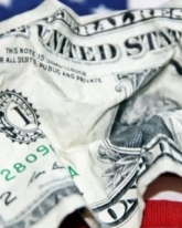 Доллар снизился на 42 копейки 31 марта