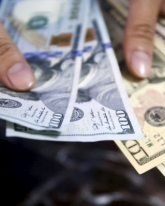 Доллар просел на 20 копеек