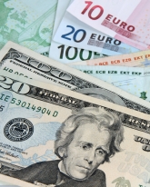 Доллар потерял 53 копейки