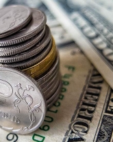 Рубль отыграл 17 копеек