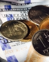 Доллар просел еще на 25 копеек