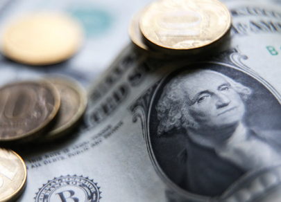 Рубль не может решить, в каком направлении ему двигаться