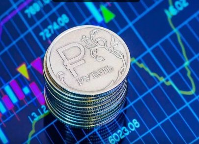 Рубль начал год на позитиве