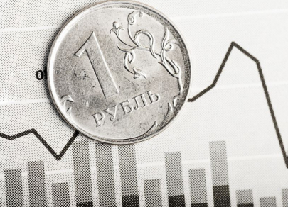 Обвал рубля набирает обороты из-за страхов распространения коронавируса