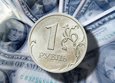 Как поведет себя рубль на длинных выходных?
