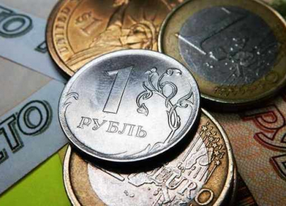 Российская валюта продолжает борьбу