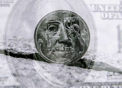 Неожиданное сворачивание стимулирующих мер ФРС повредит рублю