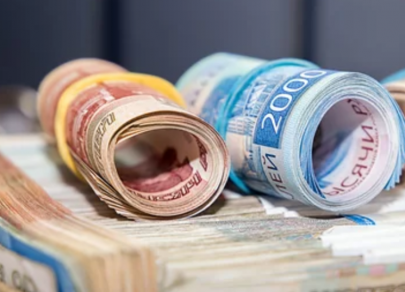 Нефть взлетела, а рубль задумался: почему сырье растет, а валюта – нет?