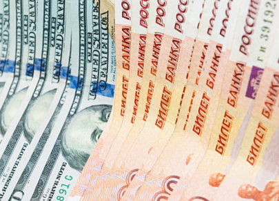 USD/RUB игнорирует DXY, но впереди падение на 22%