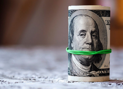 Как дефицит бюджета и переговоры влияют на курс доллара