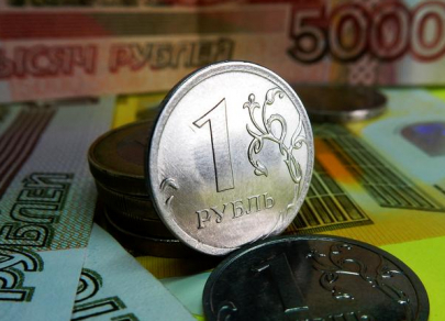 Почему рубль упал на 20% за лето и чего ждать от доллара в сентябре
