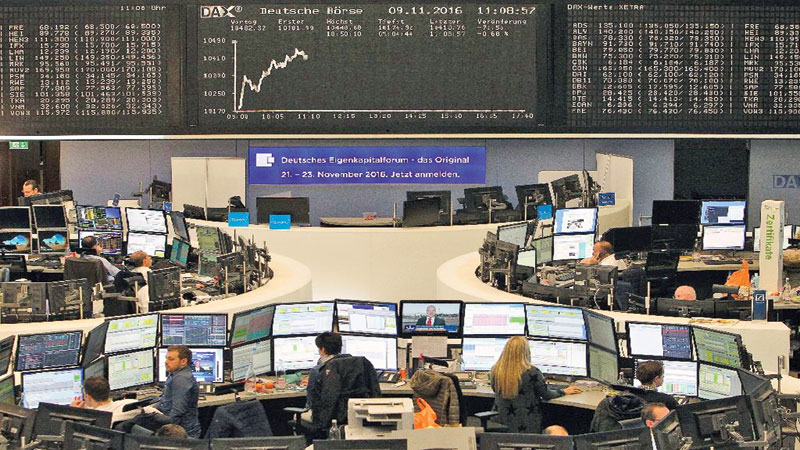 Перспектива новой волны тарифов нокаутировала европейские акции