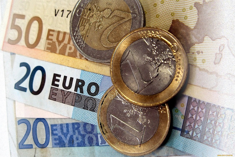 Евро подрезали крылья, взлет невозможен