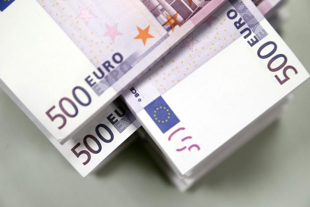 El euro se debilita y el dólar mantiene su posición a pesar de los comentarios de la Fed