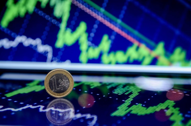 EUR/USD: у евро есть еще шанс подрасти, однако торговые споры могут встать у него на пути