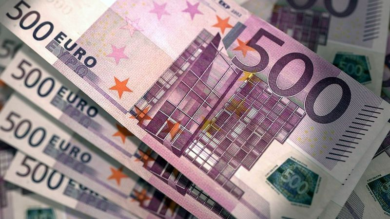 Апогей напряжения: евро в смятении 