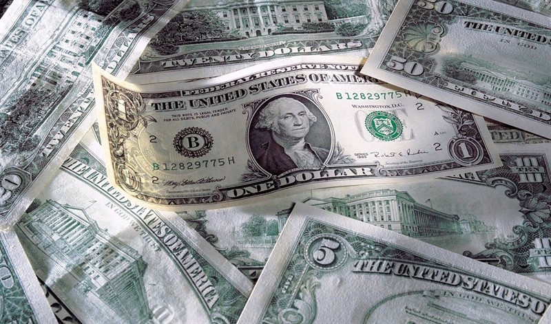Доллар берет в союзники геополитику