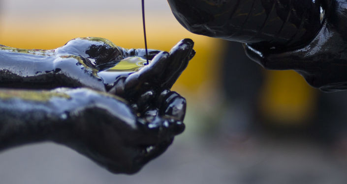 Хорошей поддержки по-прежнему нет: нефтяное сырье снова снижается в стоимости
