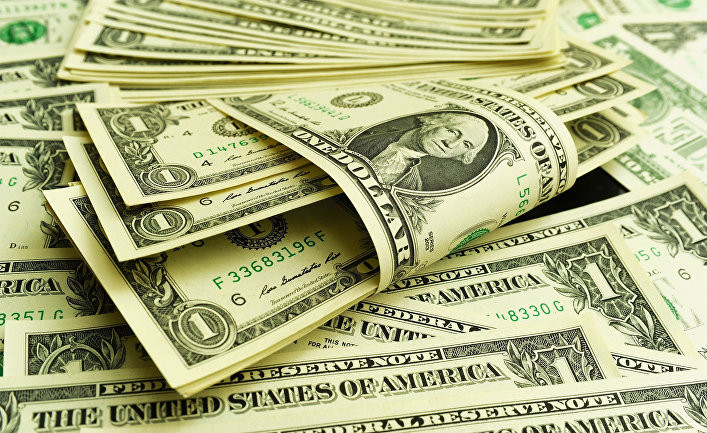 Американский доллар пока держится на плаву, но проблем у него очень много