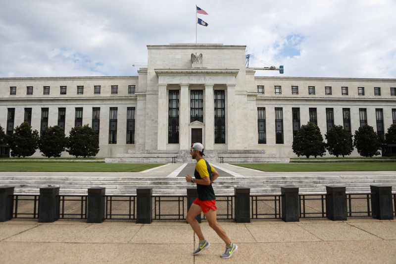 Итоги заседания ФРС: сохранить процентную ставку 0% – 0,25% и наращивать вложения в гособлигации