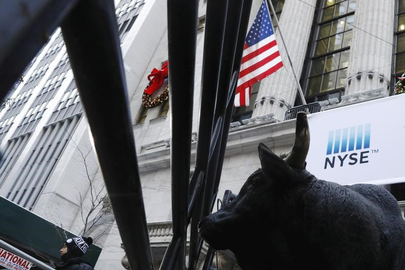 US stocks mixed at close of trade