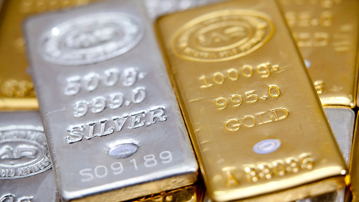 FX.co - Expert says not to rush to sell gold and silver - 2021-11-03