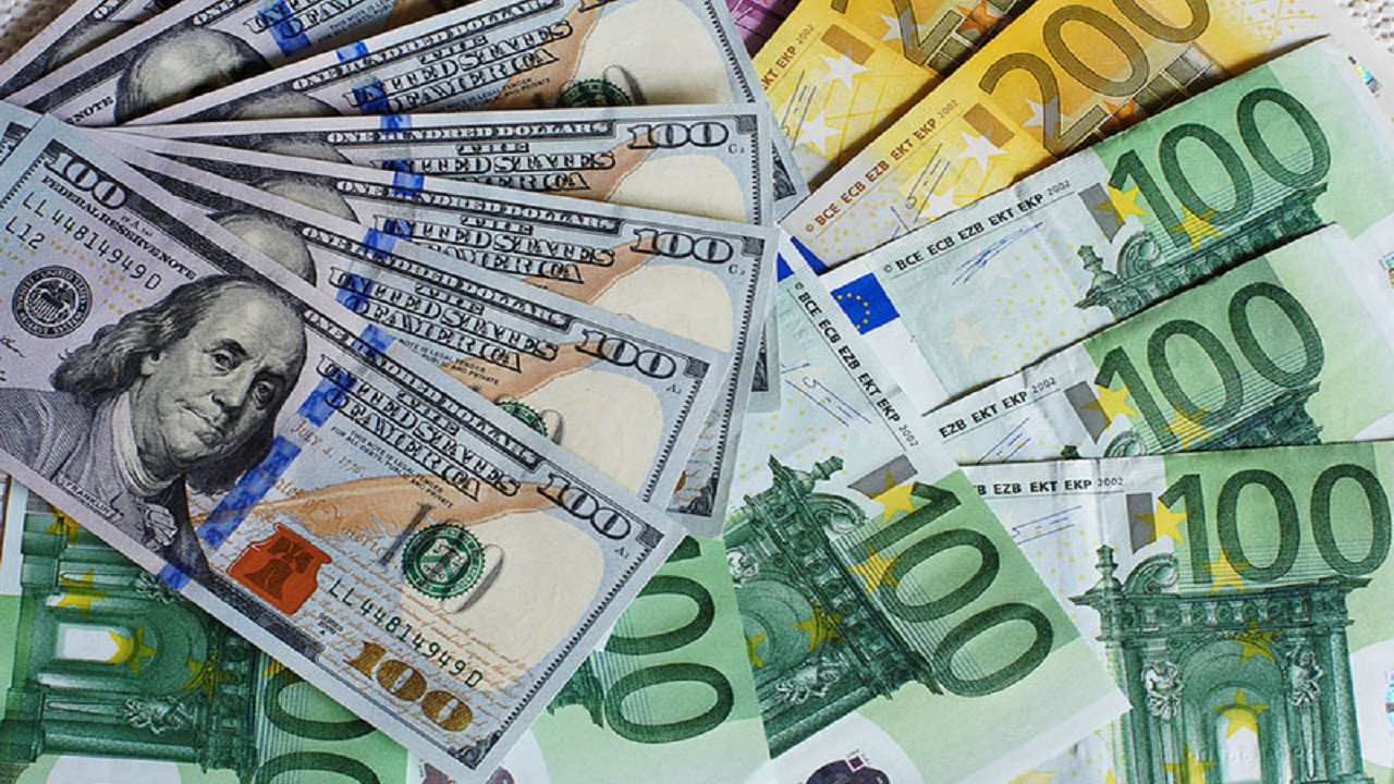 EUR/USD : L'euro poursuit des objectifs baissiers, et le dollar est toujours le premier