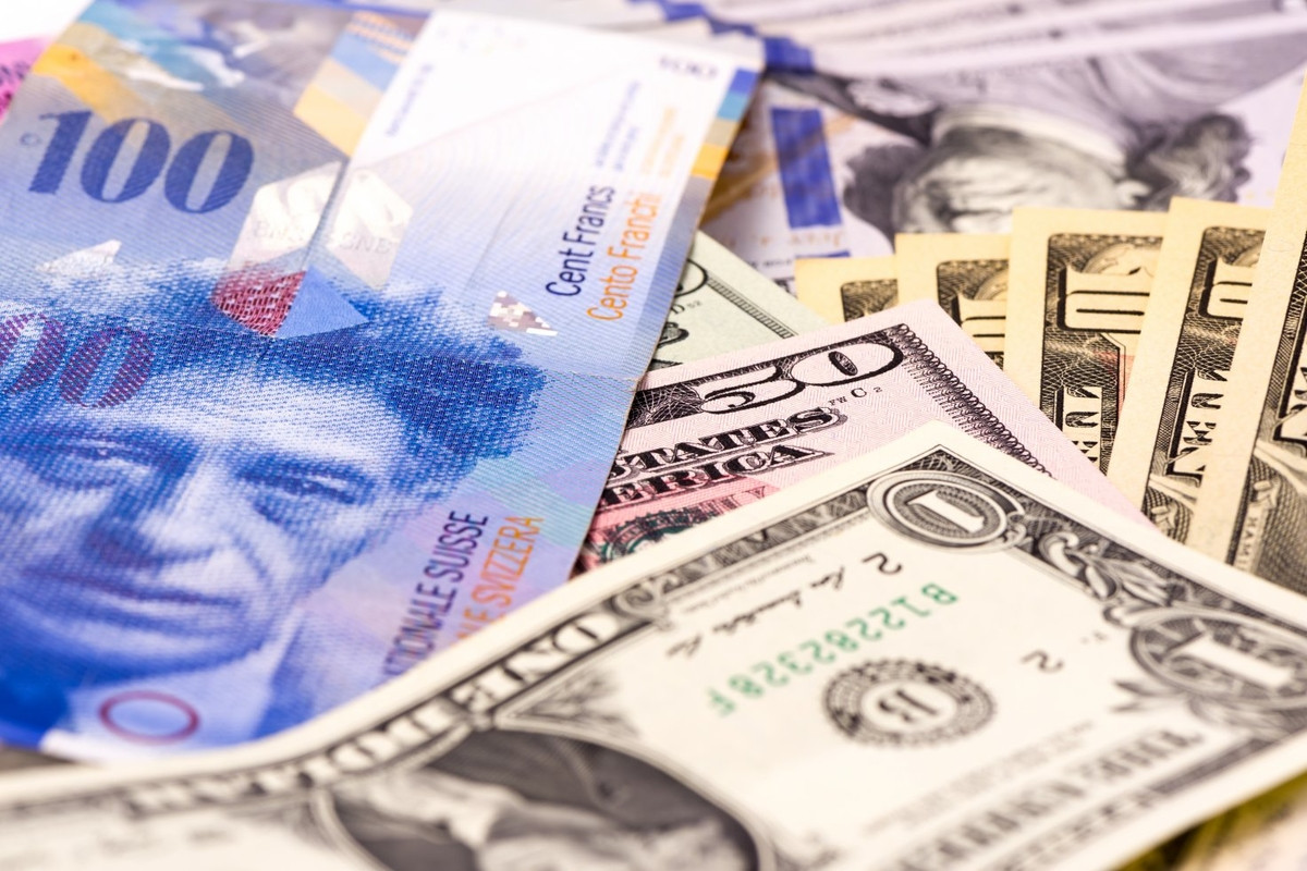 USD/CHF: доллар дожимает «швейцарца», стремясь положить конец его 50-летнему доминированию