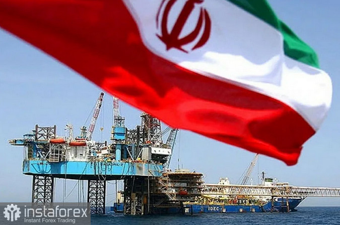 Иран работает над увеличением добычи и экспорта нефти в ожидании отмены санкций США