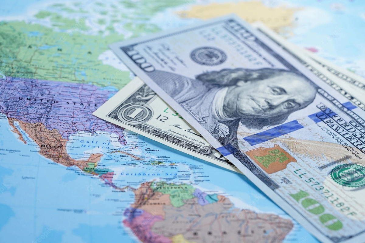 Как сильный доллар подрывает мировую экономику