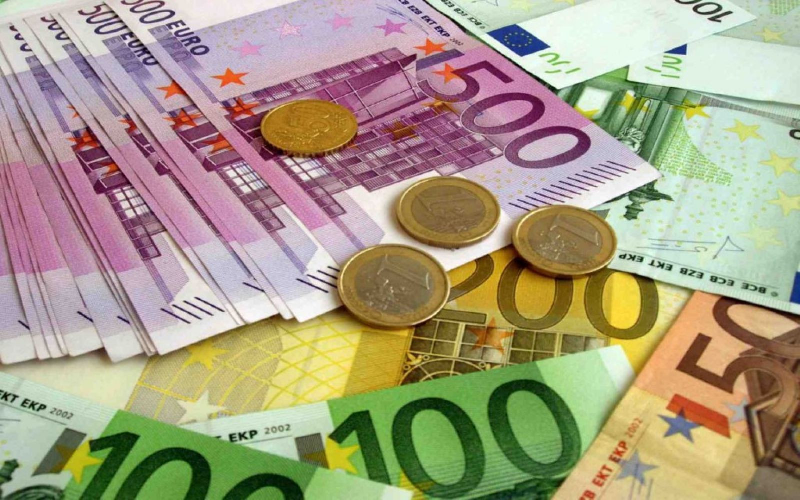 Euro: perkara utama ialah mendapat manfaat daripada kadar sifar