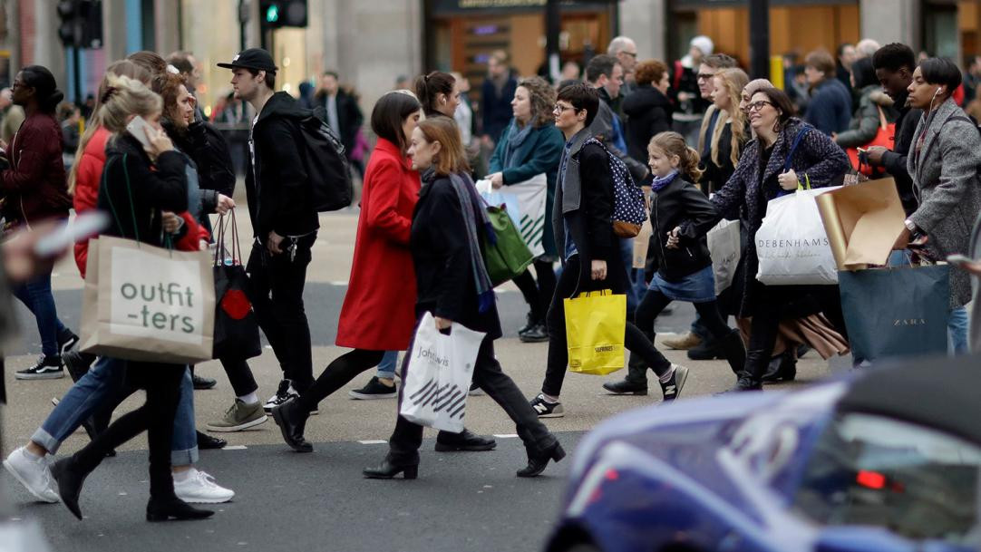 UK slowdown fears mount