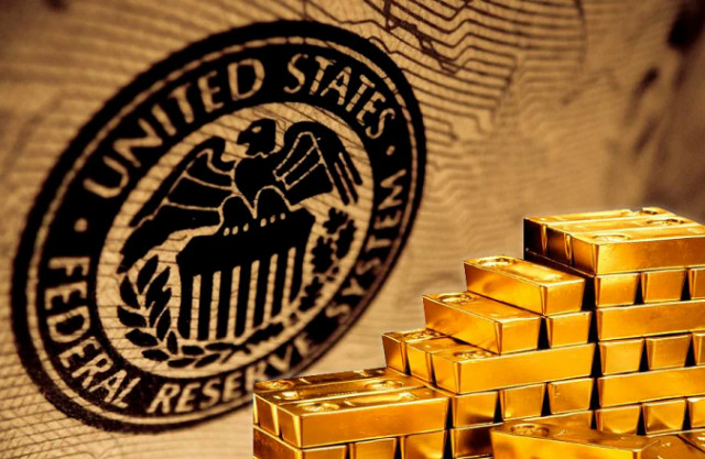 Zlato se drží nad vodou navzdory agresivnější politice Fedu