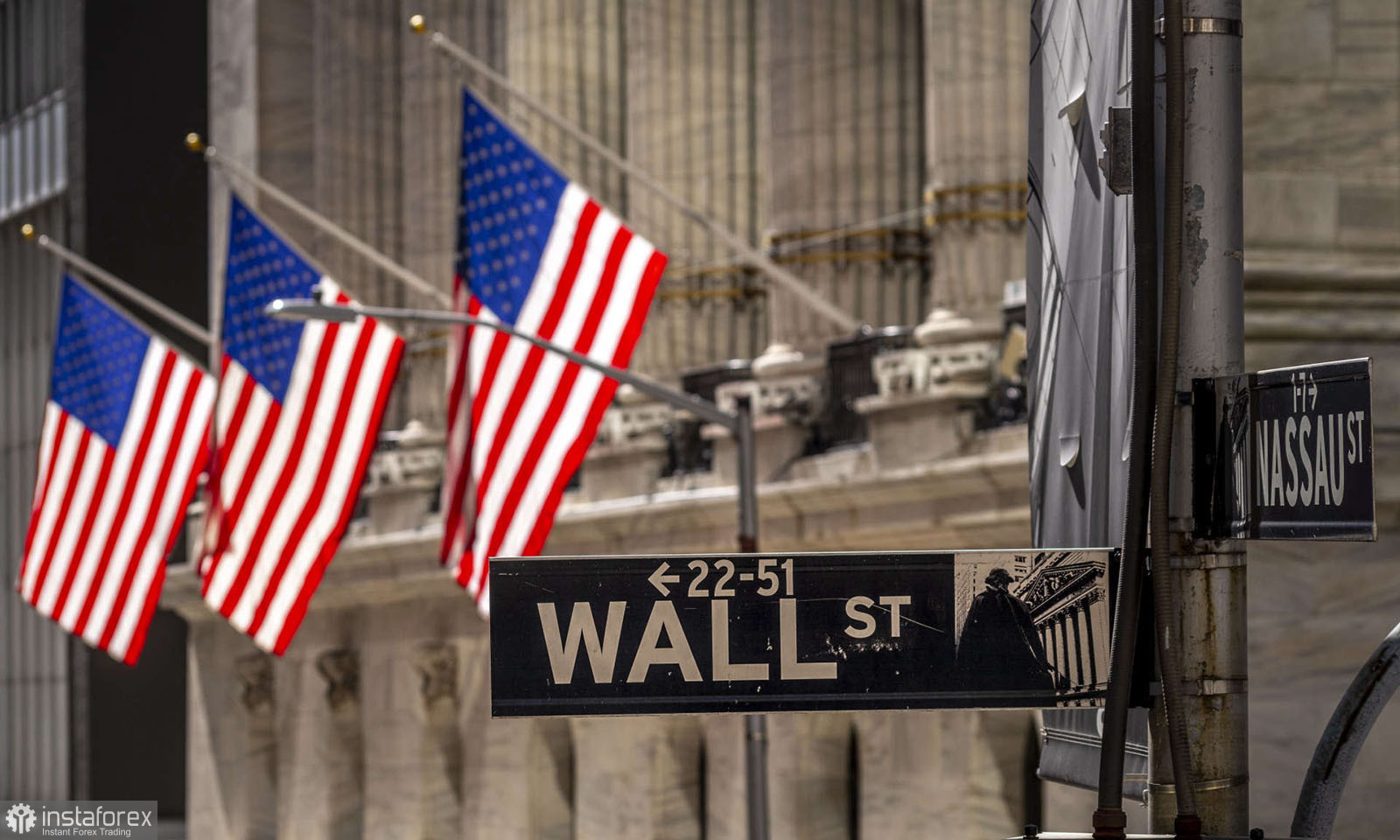 Инвесторы продолжают избавляться от американских акций