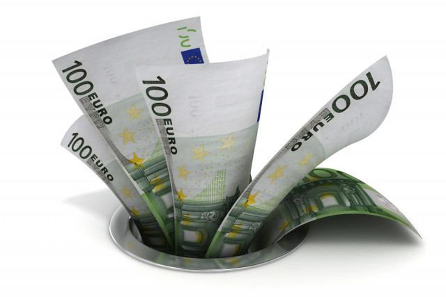 El colapso del euro es inminente: por qué el par EUR/USD corre el riesgo de caer muy por debajo de la paridad con el dólar