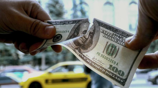 Inflasi di Amerika Syarikat tergesa-gesa untuk membantu euro, mengganggu objektif dolar.