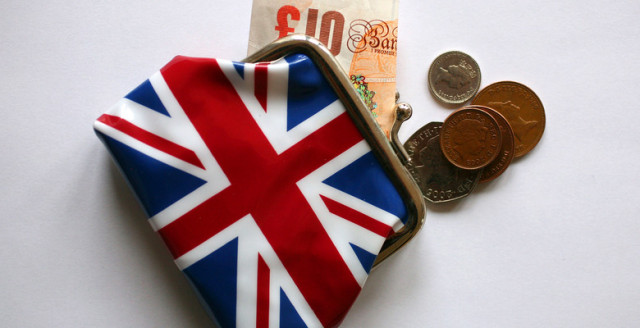 GBP/USD: фунт в нокауте, но ждет помощи от Банка Англии