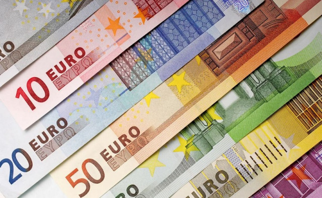 EUR/USD ignores ECB hawkish signals and rising European inflation, Dollar rally gains momentum