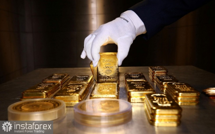 Мировые центральные банки увеличили золотые резервы